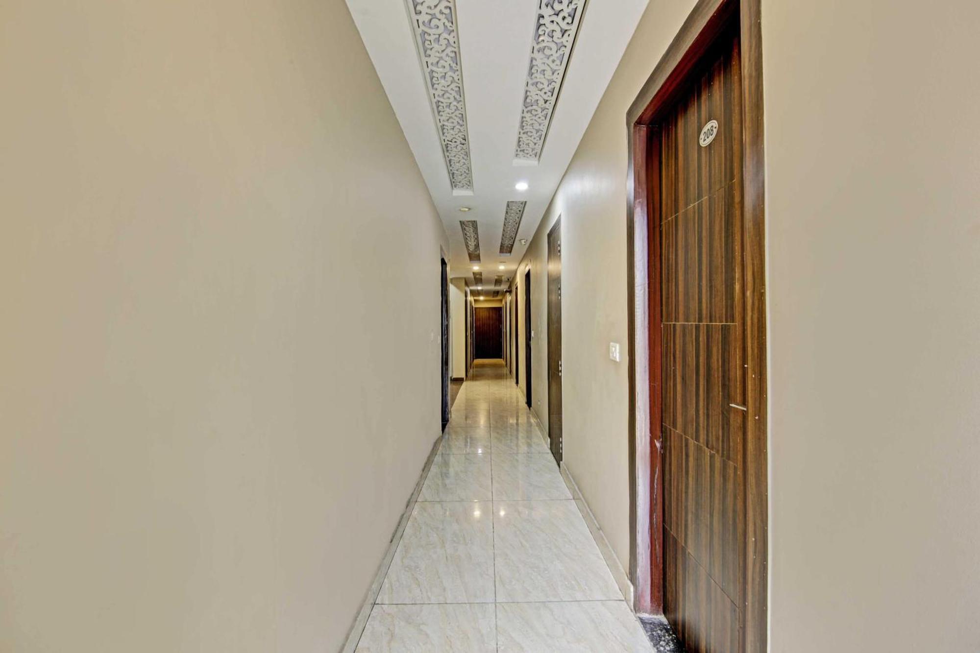 Hotel O Drizzling Land Muradnagar المظهر الخارجي الصورة